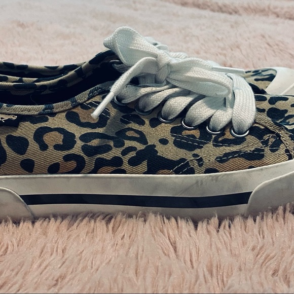 Rocketdog Cheetah print canvas sneakers - Picture 2 of 4